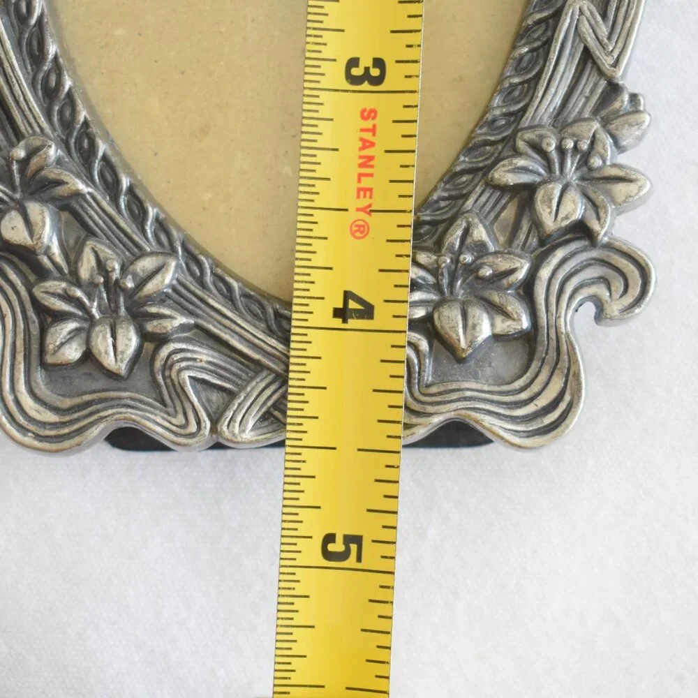 Antique Vintage Small Silver Pewter Metal Lily Flowers Heart Picture Frame Decor